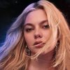 Γαλλία: Ακούστε το “maman” της Louane για τη Eurovision 2025!